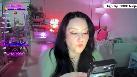 Snapshot of vesafine chatting on February 18, 4:52 am vesafine online show from February 18, 4:52 am