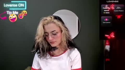 Snapshot of vesiagomez chatting on March 20, 10:47 pm natalia gomez online show from March 20, 10:47 pm