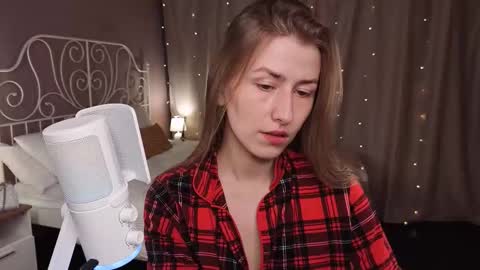 Celeste online show from November 9, 8:45 am