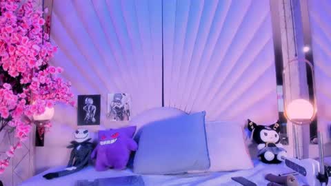 Snapshot of vespervelvet chatting on April 18, 5:22 am Vesper Velvet online show from April 18, 5:22 am