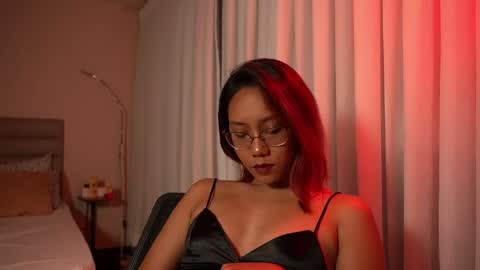 Vexa Nyx online show from May 8, 1:16 pm