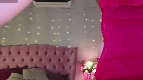 Alice  please dont forget to thumbs up me  online show from February 20, 5:15 am