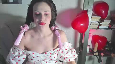 Snapshot of vi_vikkk chatting on February 14, 8:42 am VIKA online show from February 14, 8:42 am