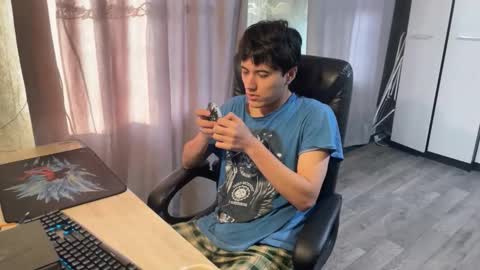 vialeras online show from October 31, 10:05 am