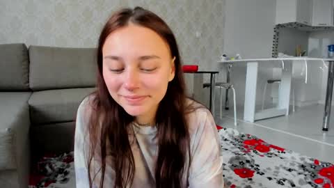 Snapshot of vibeshifter_ chatting on May 21, 12:12 pm Eleonora online show from May 21, 12:12 pm