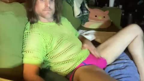 Snapshot of vibrantwhimsy chatting on December 20, 11:39 am vibrantwhimsy online show from December 20, 11:39 am