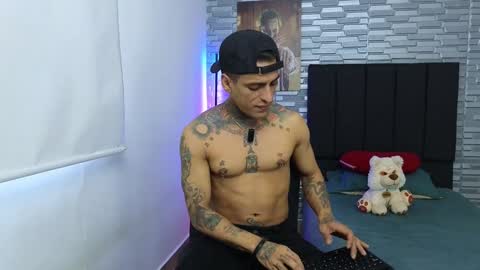 Victor cardenas online show from January 13, 10:35 pm