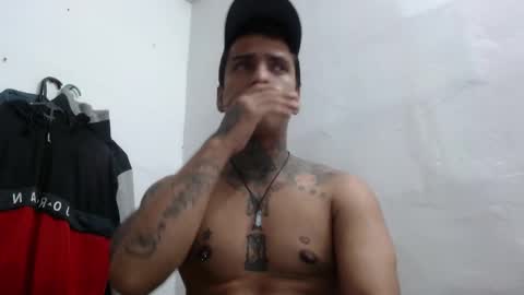 Victor cardenas online show from November 24, 9:03 pm