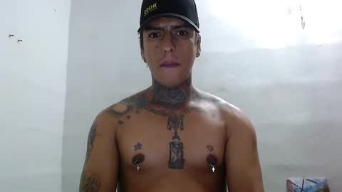 Snapshot of vicctorzc chatting on February 13, 7:10 pm Victor cardenas online show from February 13, 7:10 pm