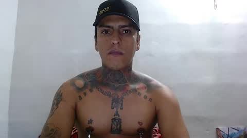 Snapshot of vicctorzc chatting on February 28, 9:38 pm Victor cardenas online show from February 28, 9:38 pm