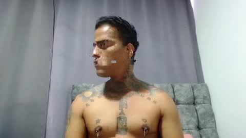 Snapshot of vicctorzc chatting on June 14, 3:47 pm Victor cardenas online show from June 14, 3:47 pm