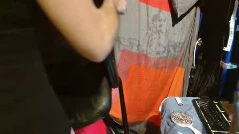 vices online show from October 17, 6:49 am