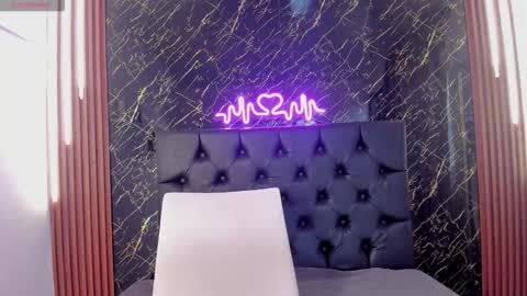 Vichy  Everyday From 1400 to 2130 Col Time online show from November 19, 7:58 pm