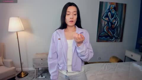 Lina is here  online show from February 5, 5:23 am