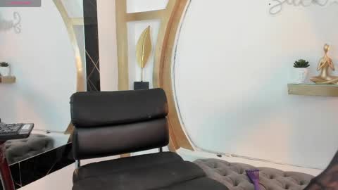 vicky_hottman online show from May 13, 8:38 pm