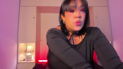 Snapshot of vicky_ruiz chatting on February 14, 1:30 pm V I C K Y online show from February 14, 1:30 pm