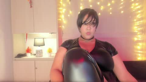 Snapshot of vicky_ruiz chatting on April 25, 8:06 pm V I C K Y online show from April 25, 8:06 pm