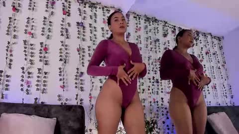 Snapshot of vicky_ruiz1 chatting on February 15, 11:06 am Vicky online show from February 15, 11:06 am