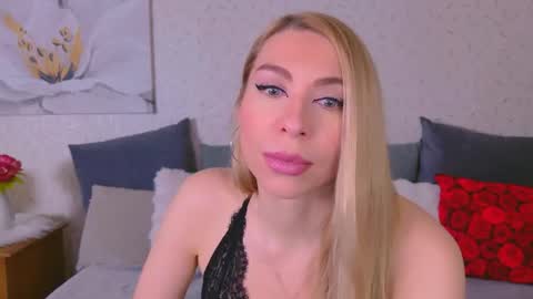 VickyVenus online show from April 27, 1:14 am