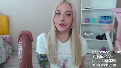 Snapshot of vickyfuckingdoll chatting on February 26, 7:49 pm vickyfuckingdoll online show from February 26, 7:49 pm