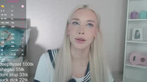 vickyfuckingdoll online show from March 3, 11:43 pm