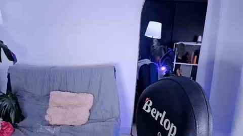 Vicky Greys online show from October 12, 6:40 pm