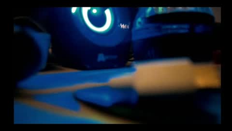 vickyvalencia2 online show from May 6, 2:40 am