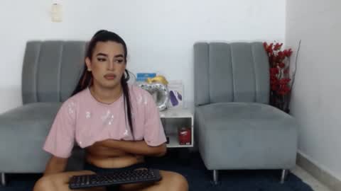 vickyxdany online show from January 25, 5:30 pm