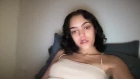 Snapshot of vickyyyx chatting on January 4, 9:00 am Goddess Victory online show from January 4, 9:00 am