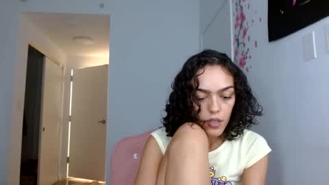 Goddess Victory  online show from September 28, 11:10 pm