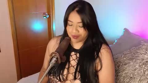 Snapshot of vicserna chatting on January 9, 11:28 pm Victoria Serna online show from January 9, 11:28 pm