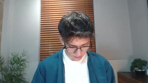 Snapshot of victor_oliveira_ chatting on April 4, 7:22 pm Victor Oliveira online show from April 4, 7:22 pm