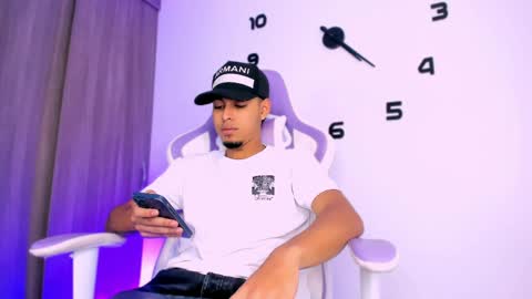 victor have a nice day ... online show from April 2, 1:31 pm