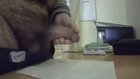 VictorHume online show from December 9, 9:49 am