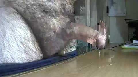 VictorHume online show from March 6, 11:42 pm