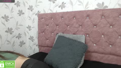 Victoria  online show from December 20, 11:47 pm