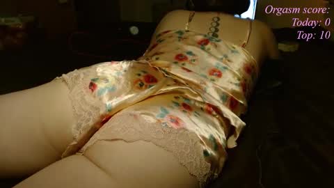 Victoria97 online show from November 10, 4:39 pm