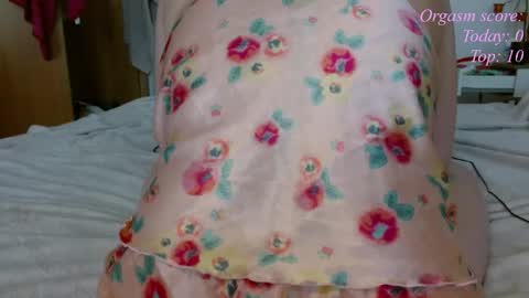 Victoria97 online show from May 17, 2:24 pm
