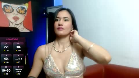 victoria_1126 online show from February 26, 7:57 pm