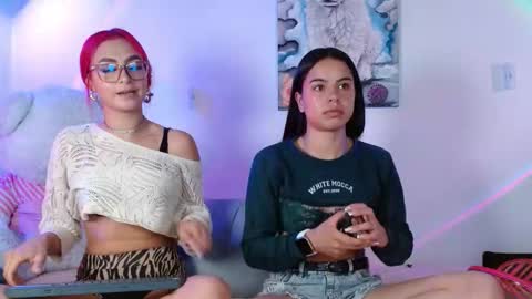 Snapshot of victoria__bear chatting on March 3, 4:02 pm victoria online show from March 3, 4:02 pm