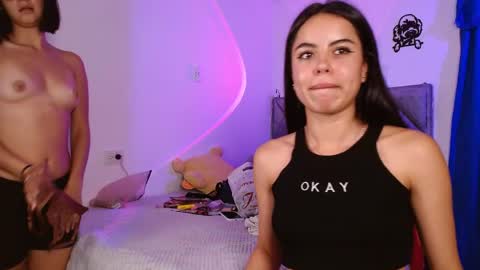 Snapshot of victoria__bear chatting on April 6, 6:20 pm victoria online show from April 6, 6:20 pm