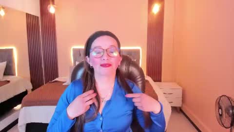 victoria__blake online show from June 24, 7:35 pm