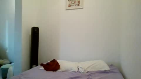 Snapshot of victoria__foxx chatting on July 1, 11:04 pm Victoria Foxx online show from July 1, 11:04 pm