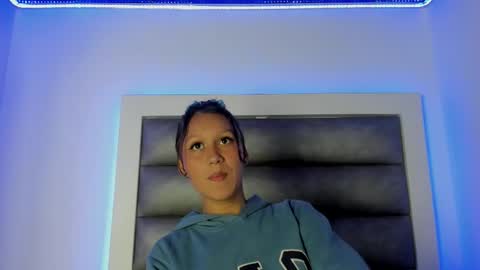 Snapshot of victoria__js_ chatting on January 14, 7:41 pm Victoria online show from January 14, 7:41 pm