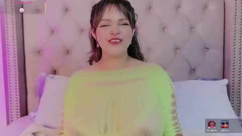 Snapshot of victoria_cherry_ chatting on March 9, 11:25 am victoria_cherry_ online show from March 9, 11:25 am