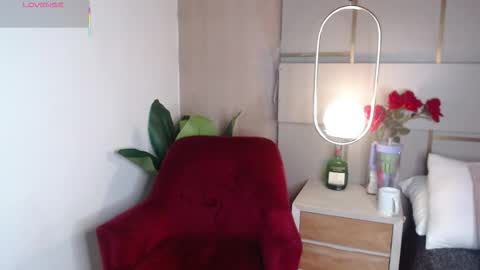 Snapshot of victoria_collinns chatting on October 1, 12:00 pm Victoria Collins online show from October 1, 12:00 pm