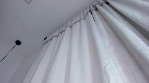 Snapshot of victoria_cooper3 chatting on October 22, 11:32 am valentina online show from October 22, 11:32 am