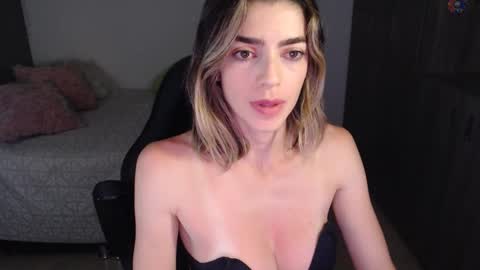 Victorias Room  online show from February 26, 5:42 am