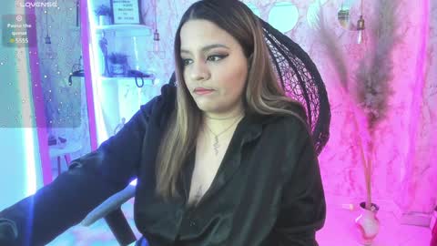Snapshot of victoria_floyd1 chatting on February 7, 8:20 pm victoria_floyd1 online show from February 7, 8:20 pm