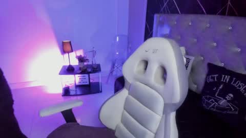 Snapshot of victoria_floyd1 chatting on April 9, 12:54 am victoria_floyd1 online show from April 9, 12:54 am